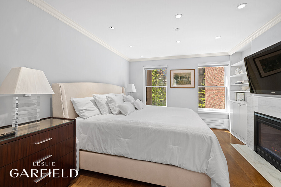 320 East 55th Street TH Sutton Place New York NY 10022