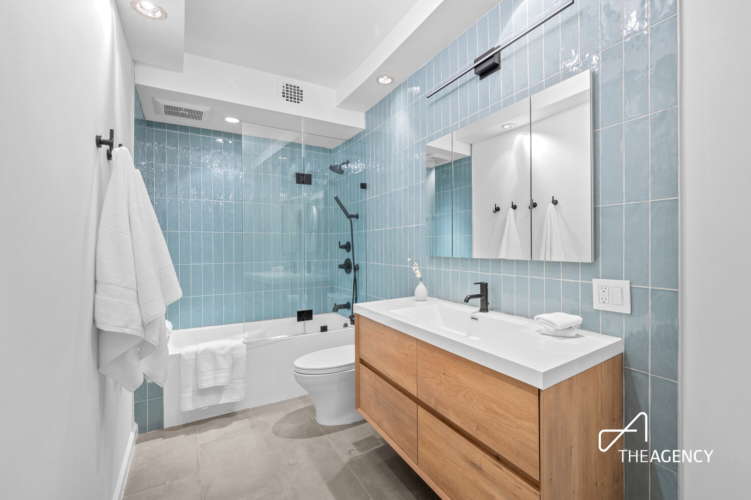 60 East 8th Street 29A Greenwich Village New York NY 10003