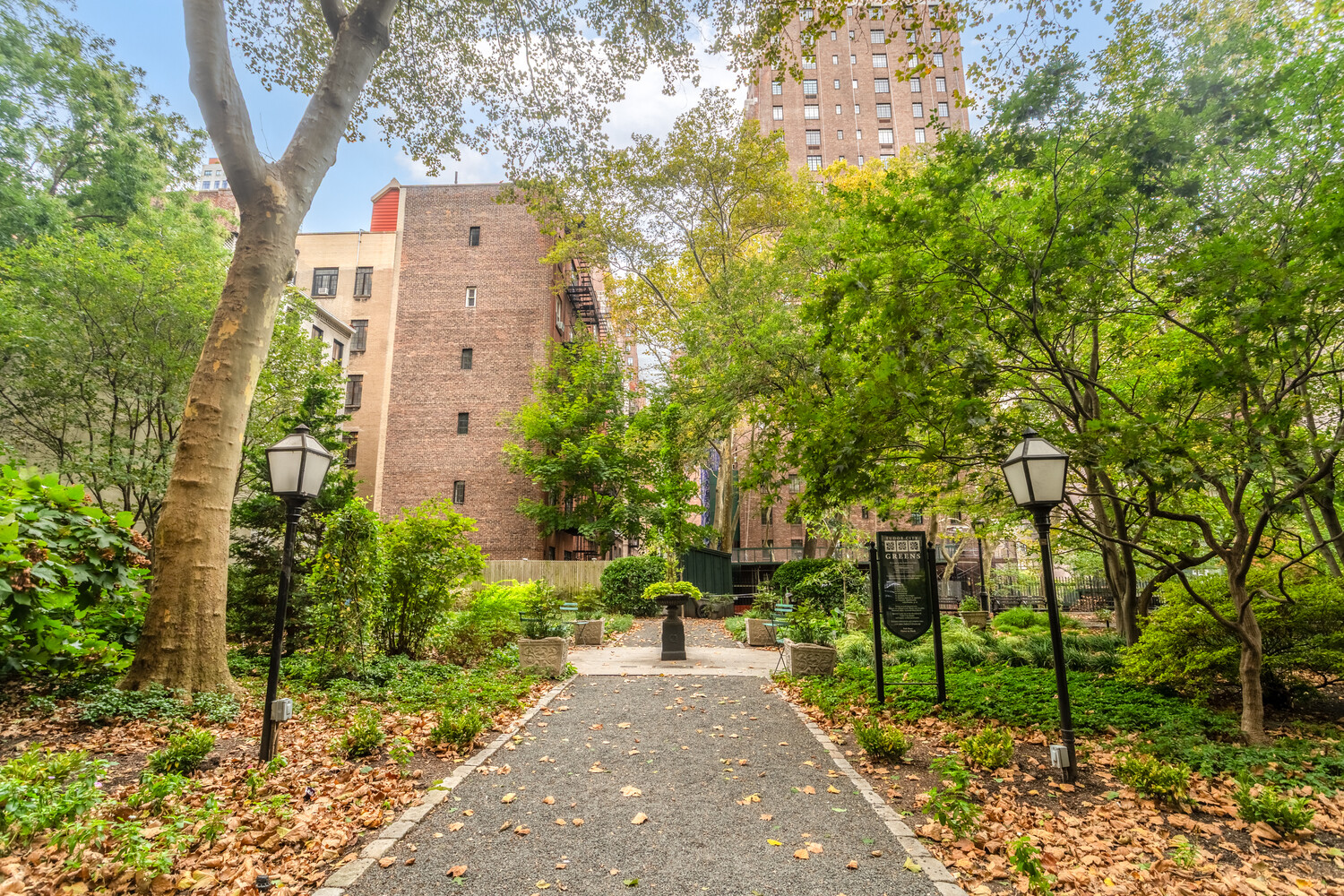 25 Tudor City Place 1710 Tudor City New York NY 10017