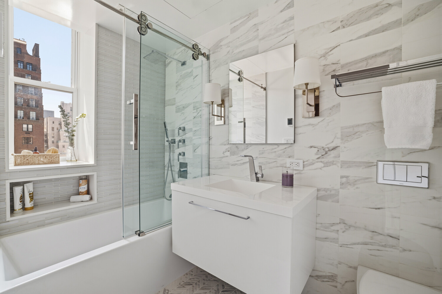 784 Park Avenue 14C Upper East Side New York NY 10021