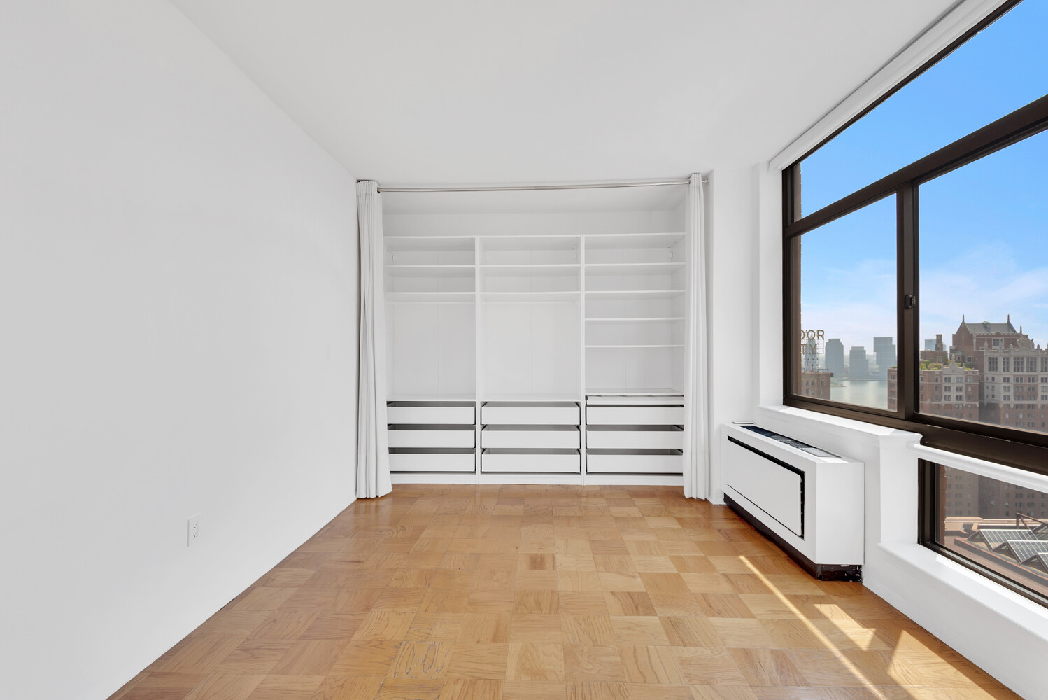 303 East 43rd Street 25B Turtle Bay New York NY 10017