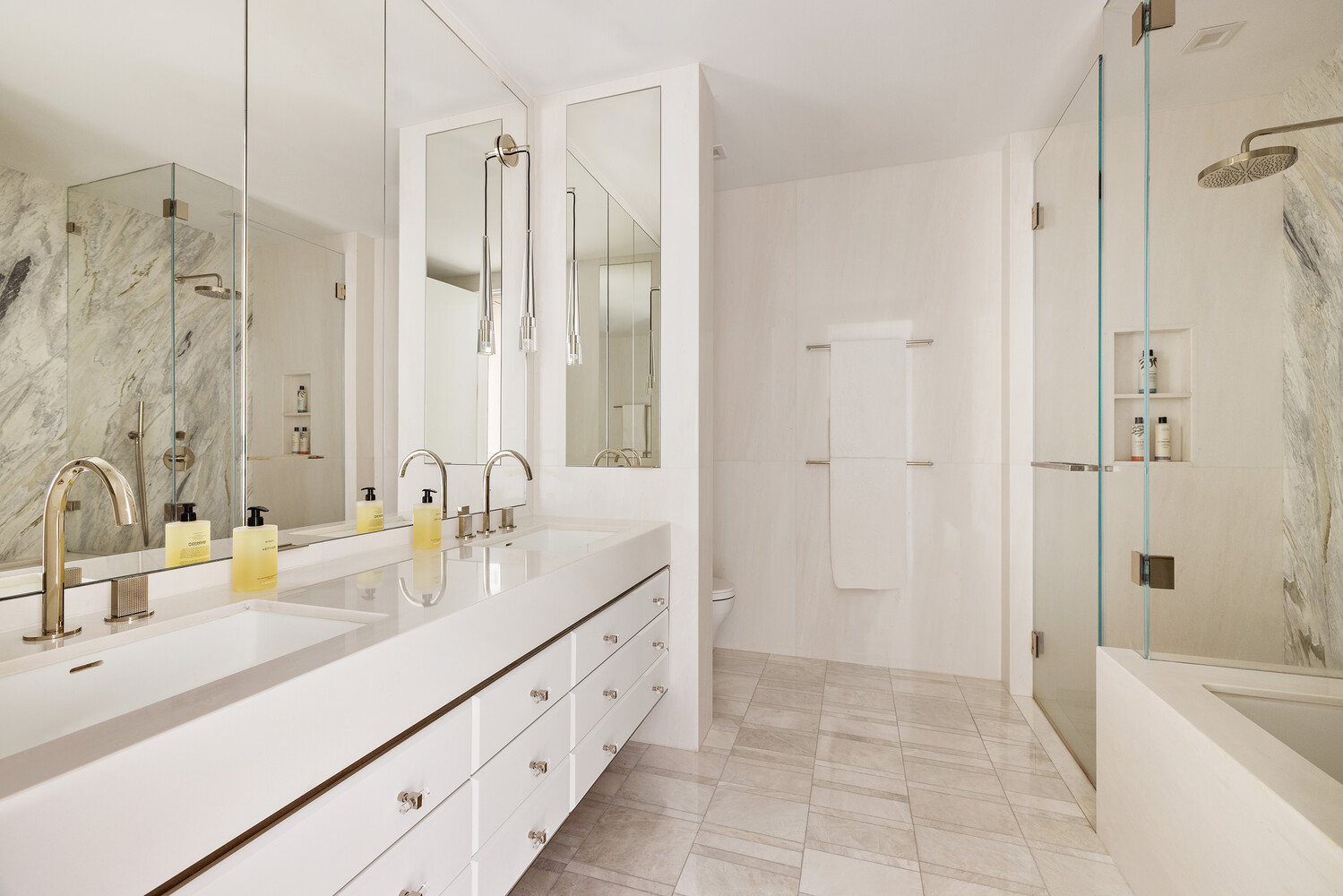 200 Amsterdam Avenue 7B Lincoln Square New York NY 10023