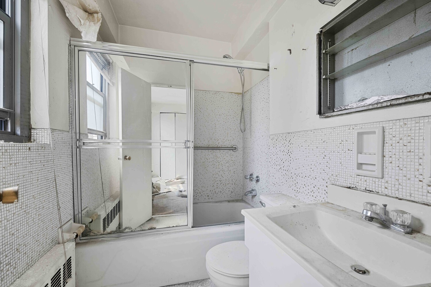 1020 Grand Concourse 11RR Concourse Bronx NY 10451