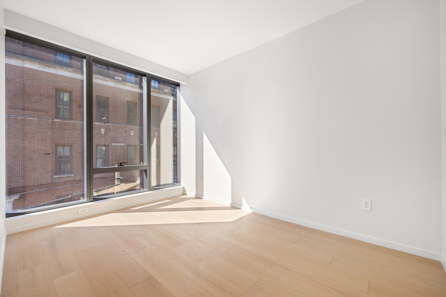 11-36 45th Road 609B Long Island City Queens NY 11101