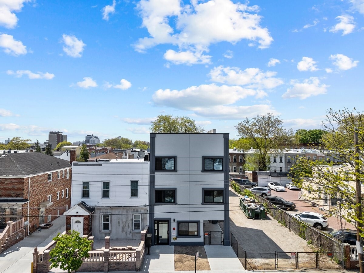 234 Norwood Avenue 3B Highland Park Brooklyn NY 11208