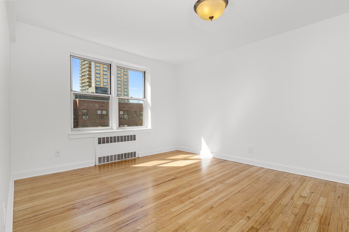 105-21 66th Avenue Forest Hills Queens NY 11375