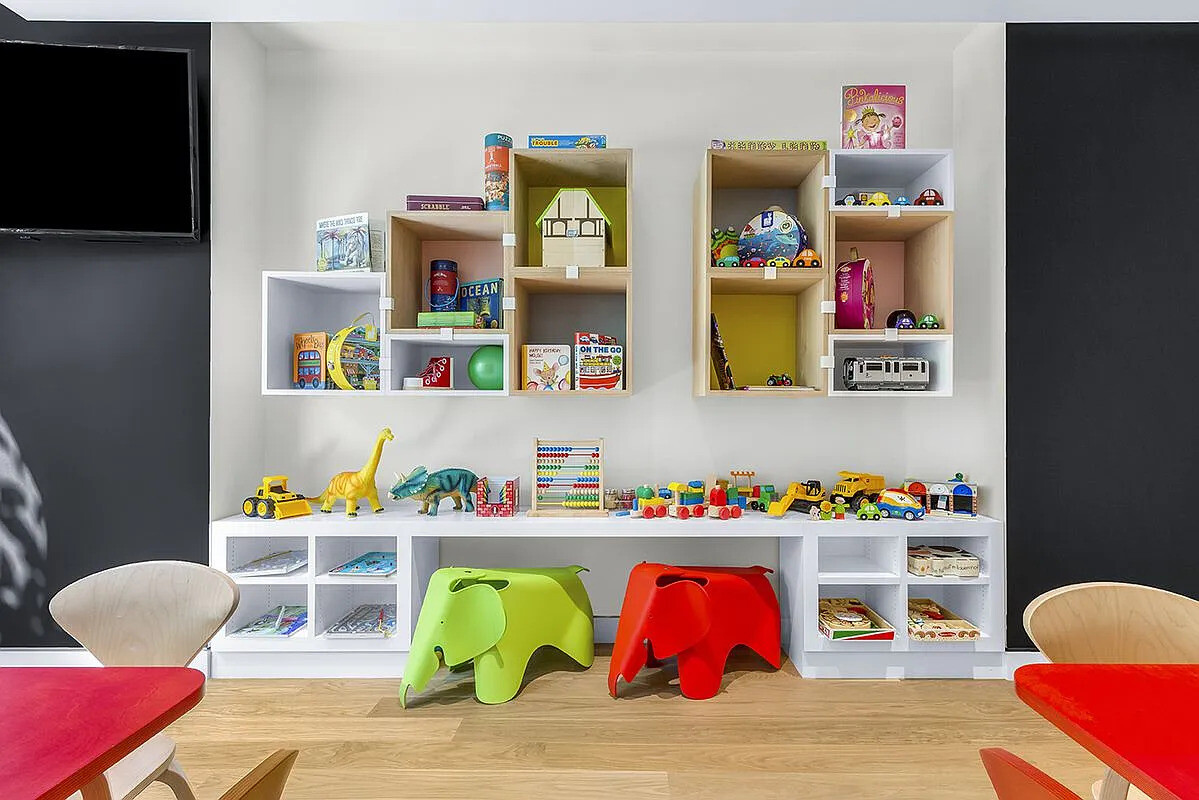 301 West 53rd Street 21K Clinton New York NY 10019