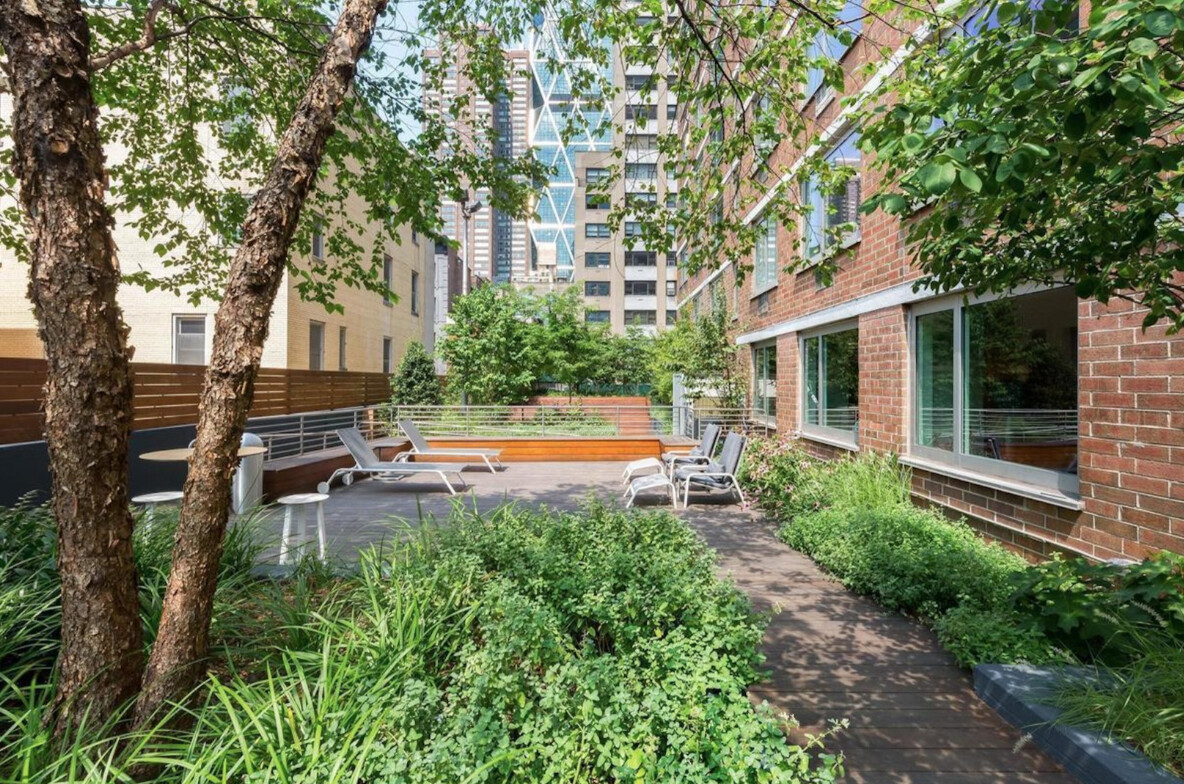 301 West 53rd Street 23K Clinton New York NY 10019