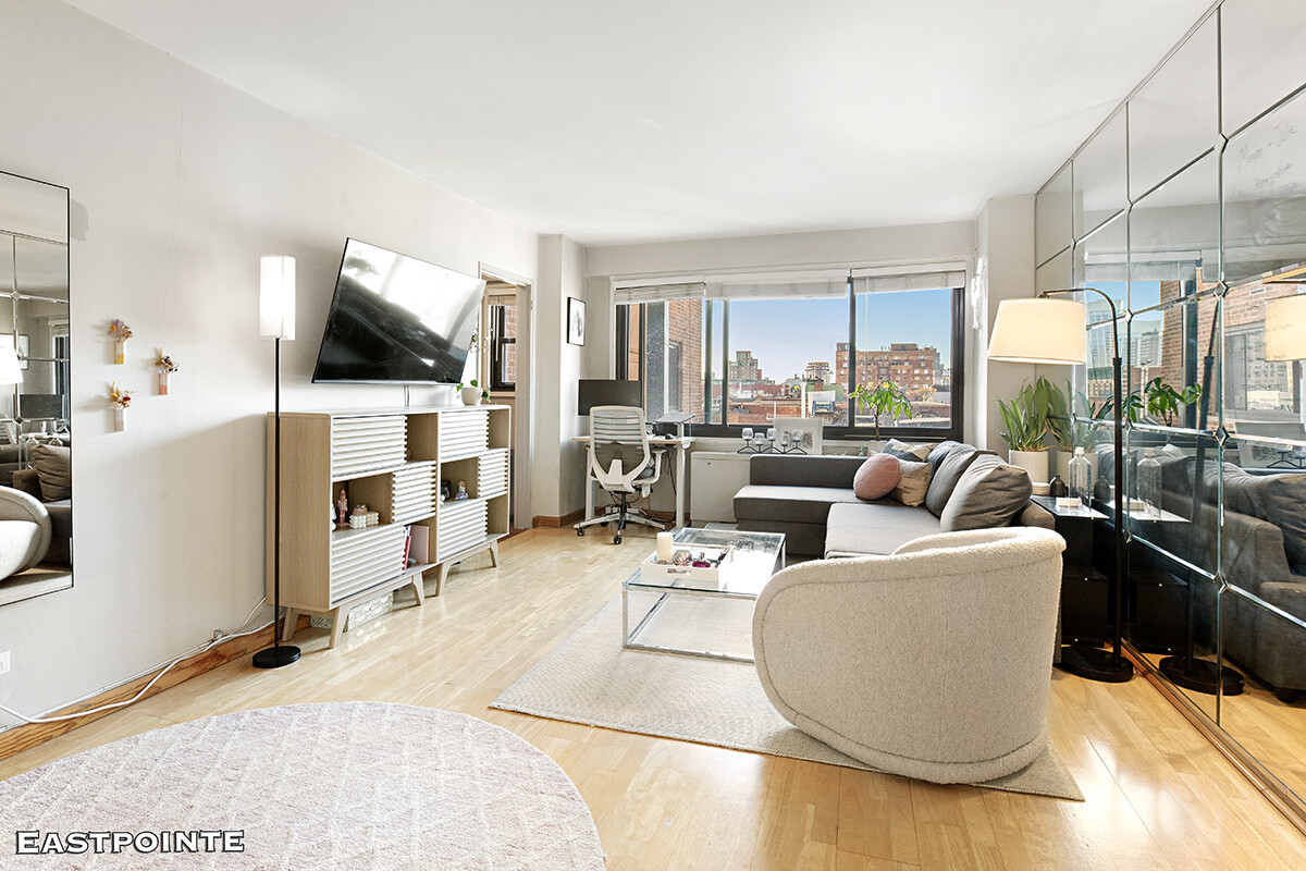 201 West 21st Street 8A Chelsea New York NY 10011