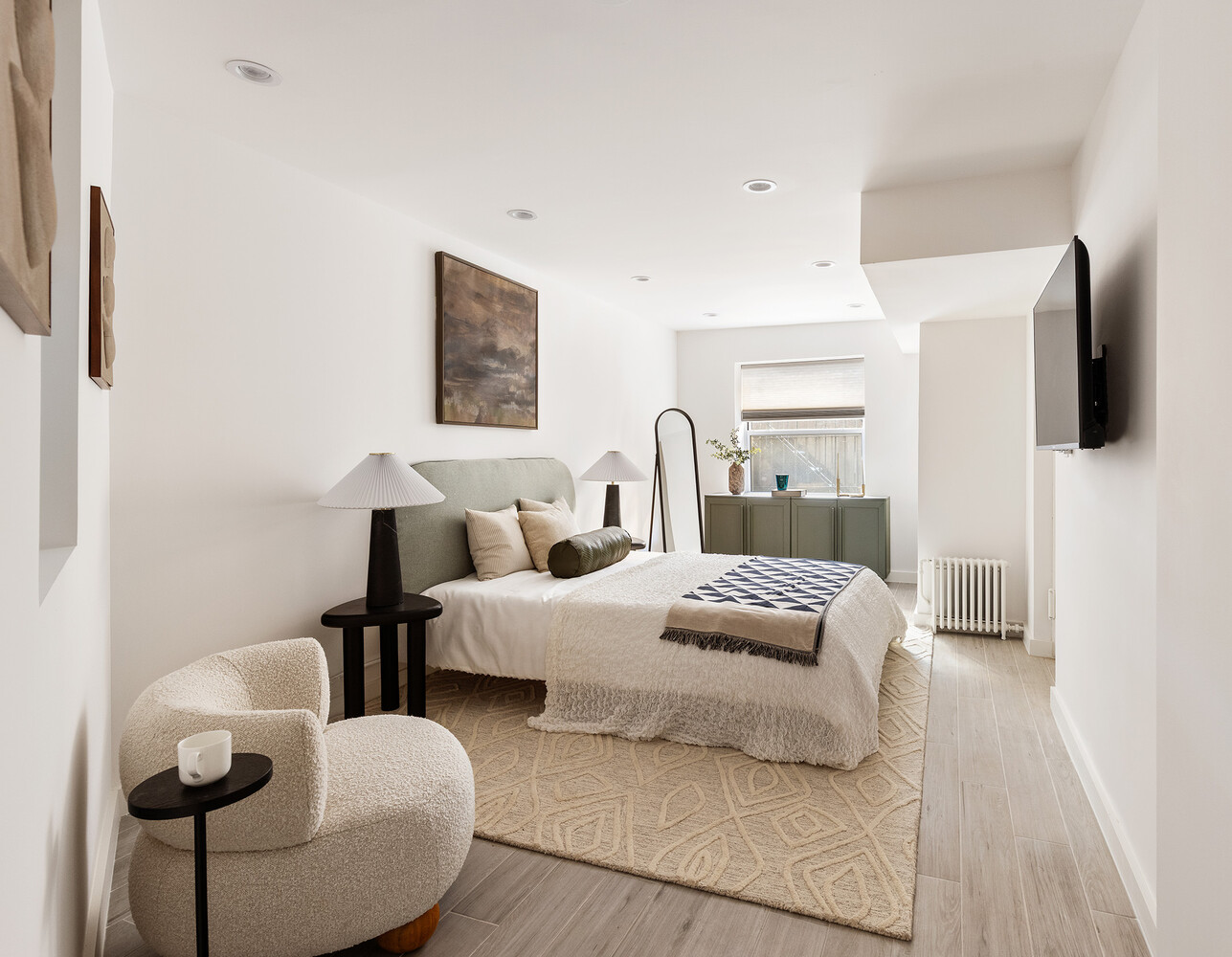 214 West 16th Street 1W Chelsea New York NY 10011