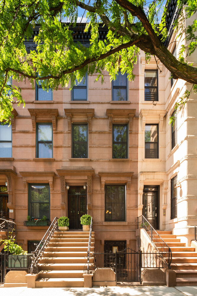 360 West 121st Street West Harlem New York NY 10027