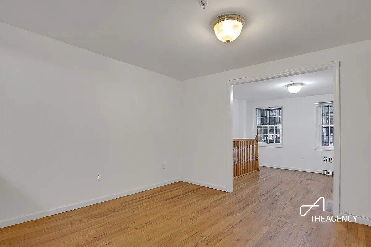 242 West 21st Street A Chelsea New York NY 10011