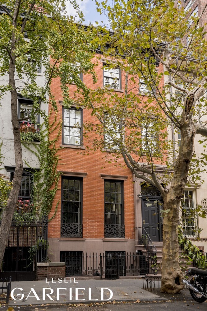 143 East 19th Street Gramercy Park New York NY 10003