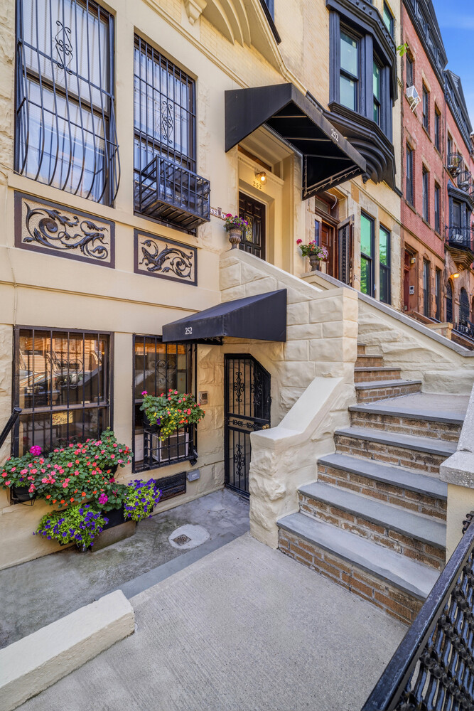 252 West 136th Street West Harlem New York NY 10030