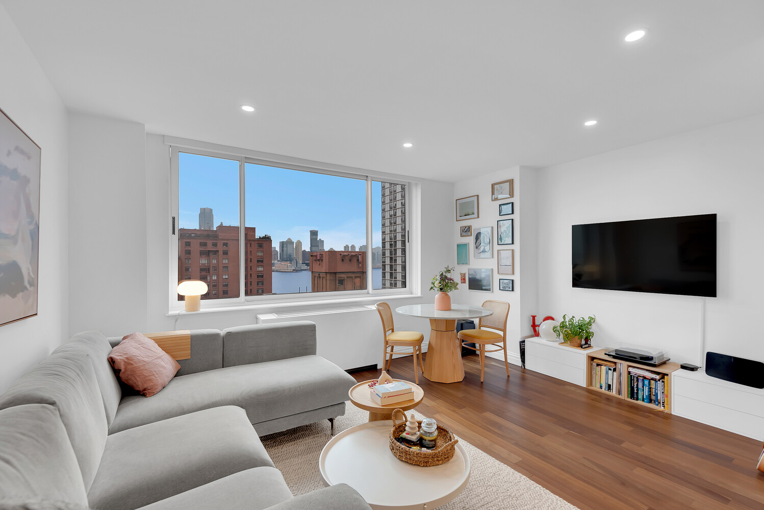 250 South End Avenue 12G Battery Park City New York NY 10280