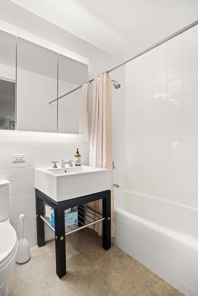 70 Little West Street 18G Battery Park City New York NY 10004