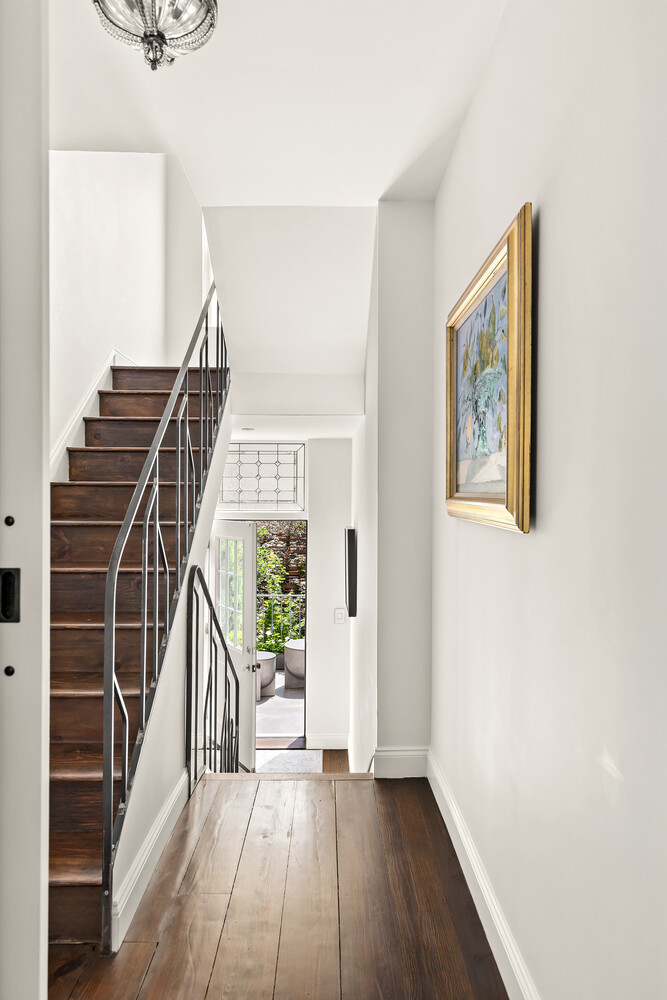 362 West 19th Street Chelsea New York NY 10011