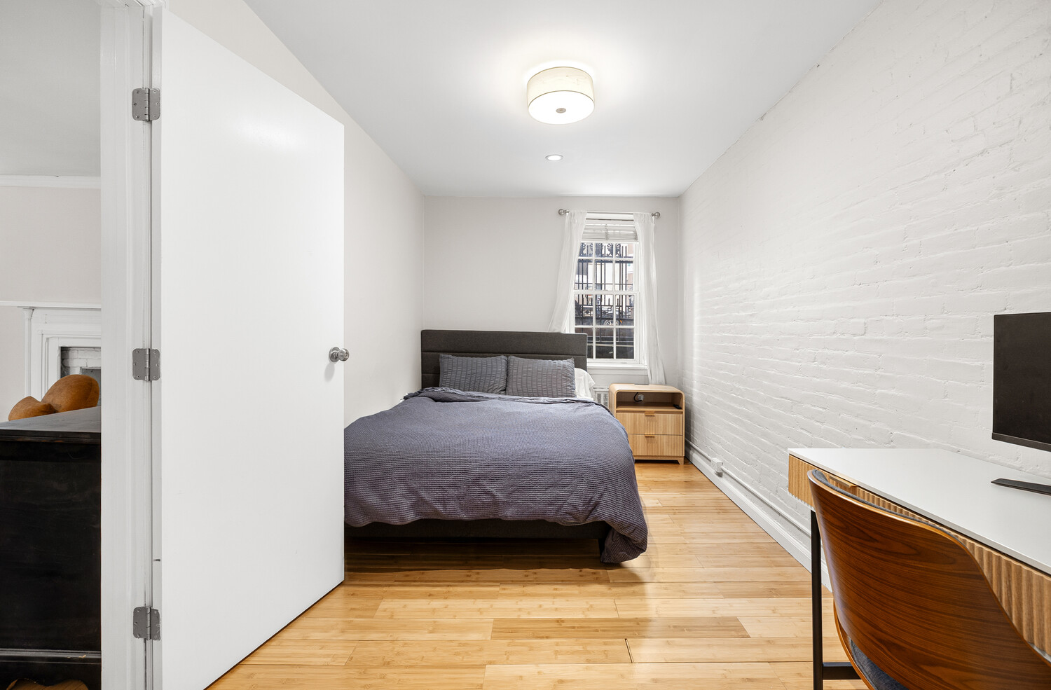 162 Ninth Avenue B Chelsea New York NY 10011