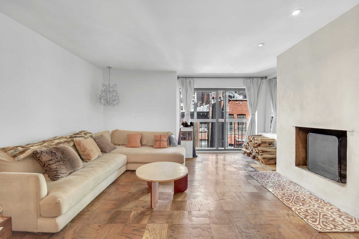 7 East 35th Street 10F Murray Hill New York NY 10016