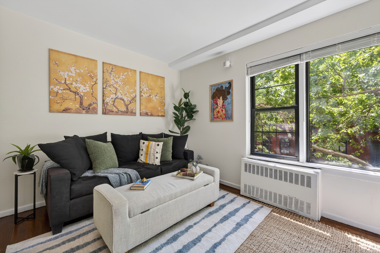49 Morton Street 4D W. Greenwich Village New York NY 10014