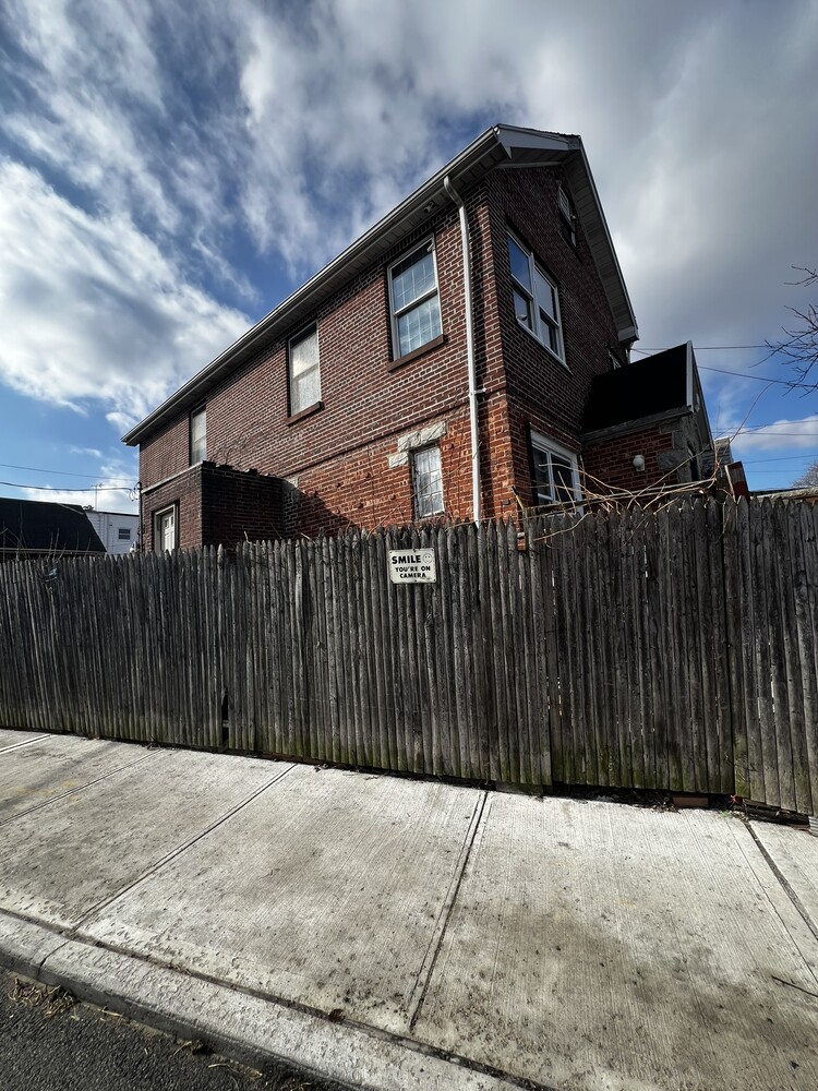 62-68 60th Avenue Maspeth Queens NY 11378