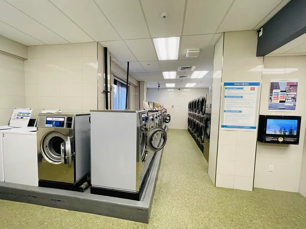 377 Rector Place 4L Battery Park City New York NY 10280