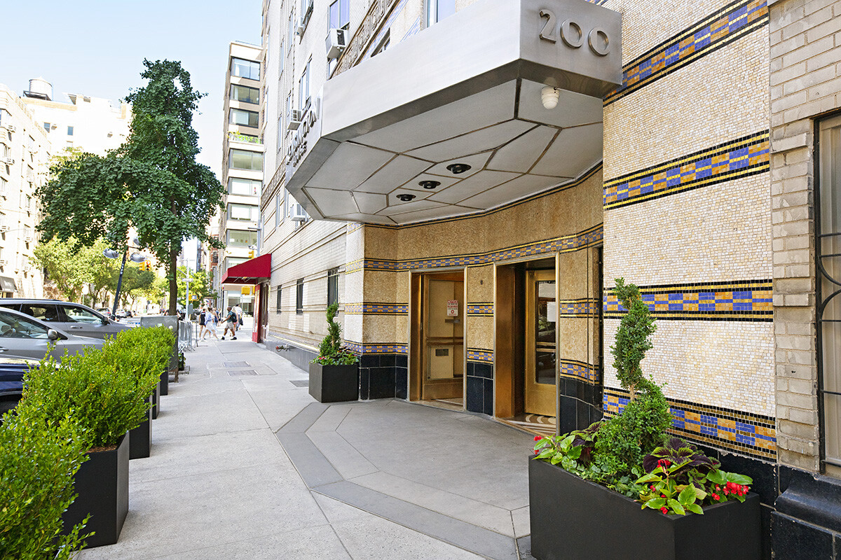 200 West 20th Street Chelsea New York NY 10011