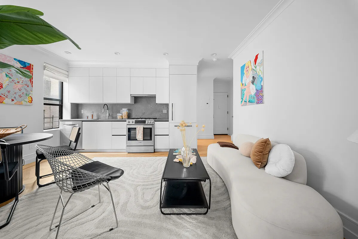 24-39 38th Street 1D Astoria Queens NY 11103