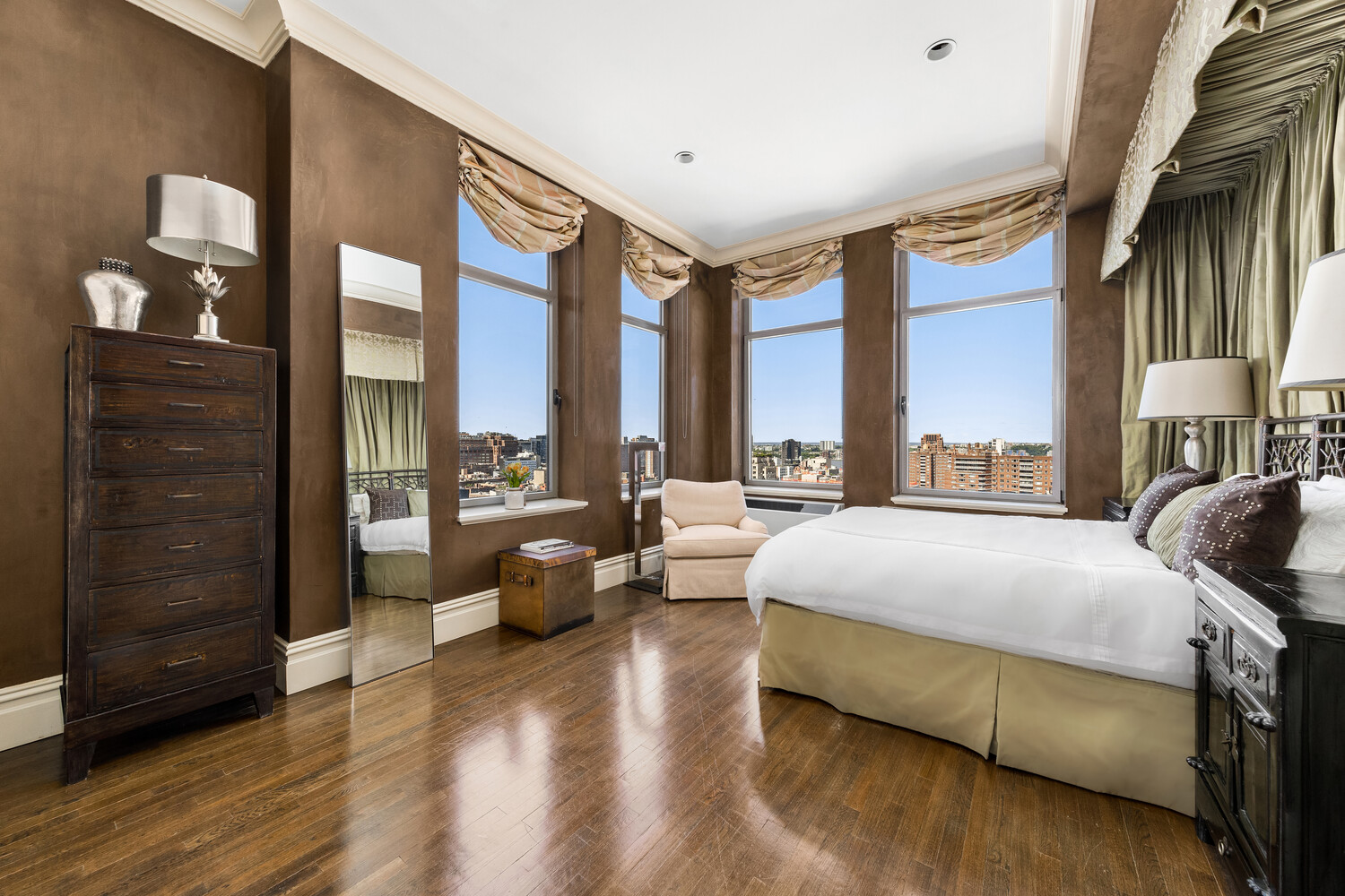 252 Seventh Avenue PHP Chelsea New York NY 10001