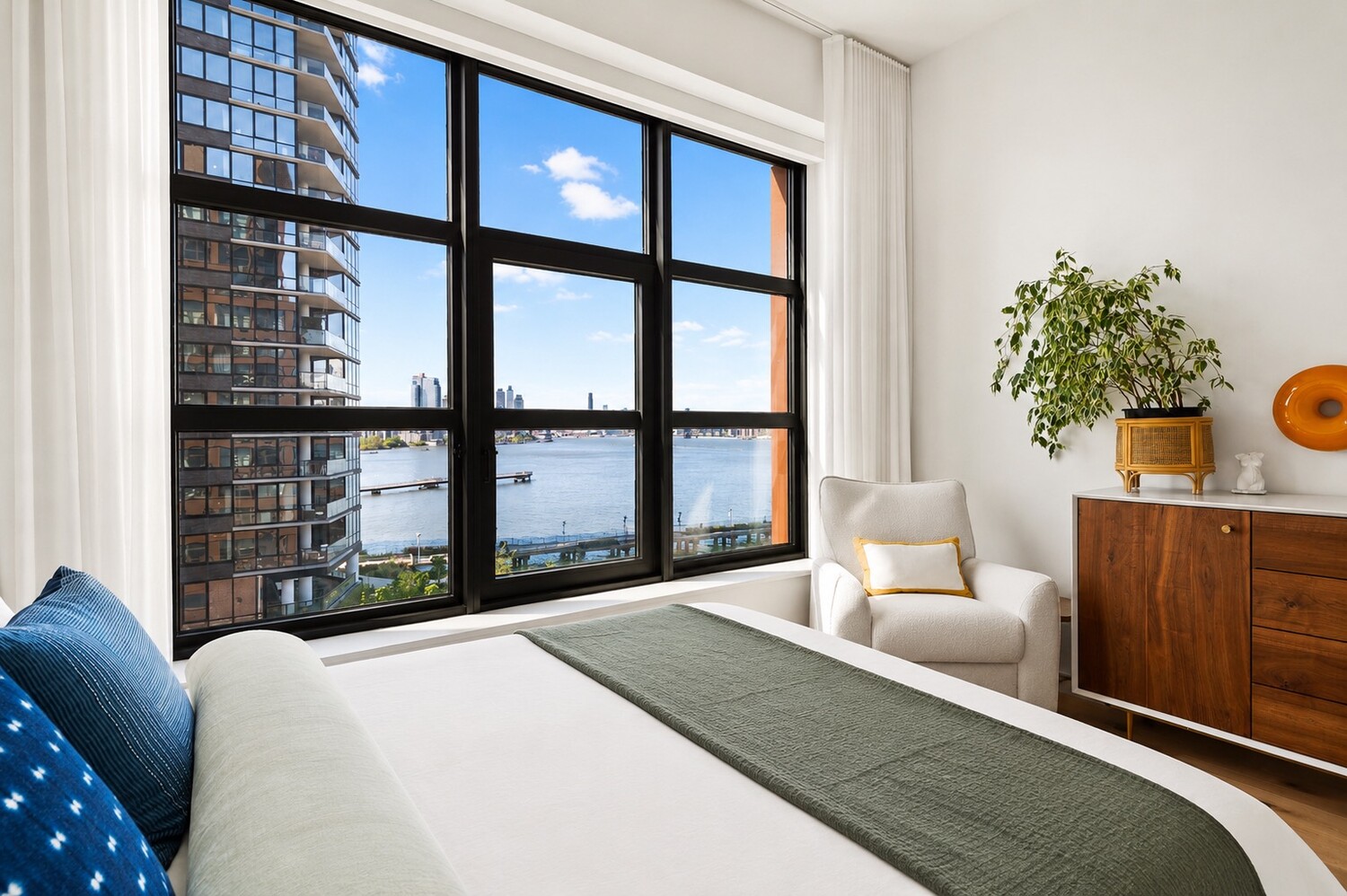 29 Huron Street 6CW Greenpoint Brooklyn NY 11222