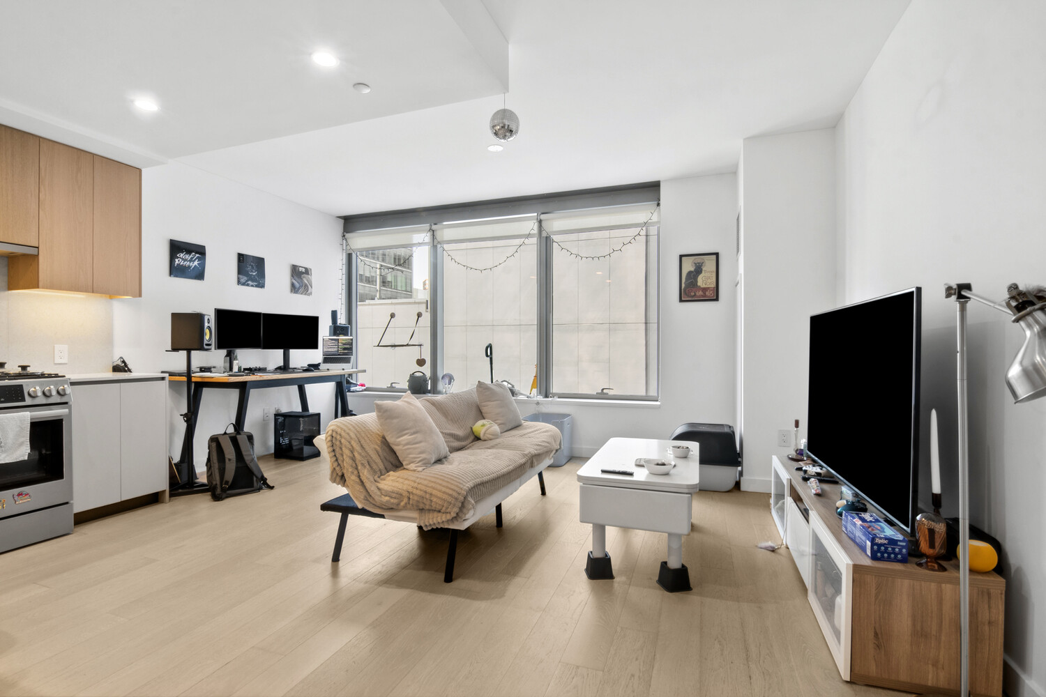 3 Court Square 1404 Long Island City Queens NY 11101