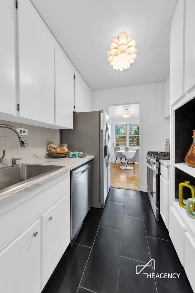 525 East 82nd Street 11E Upper East Side New York NY 10028