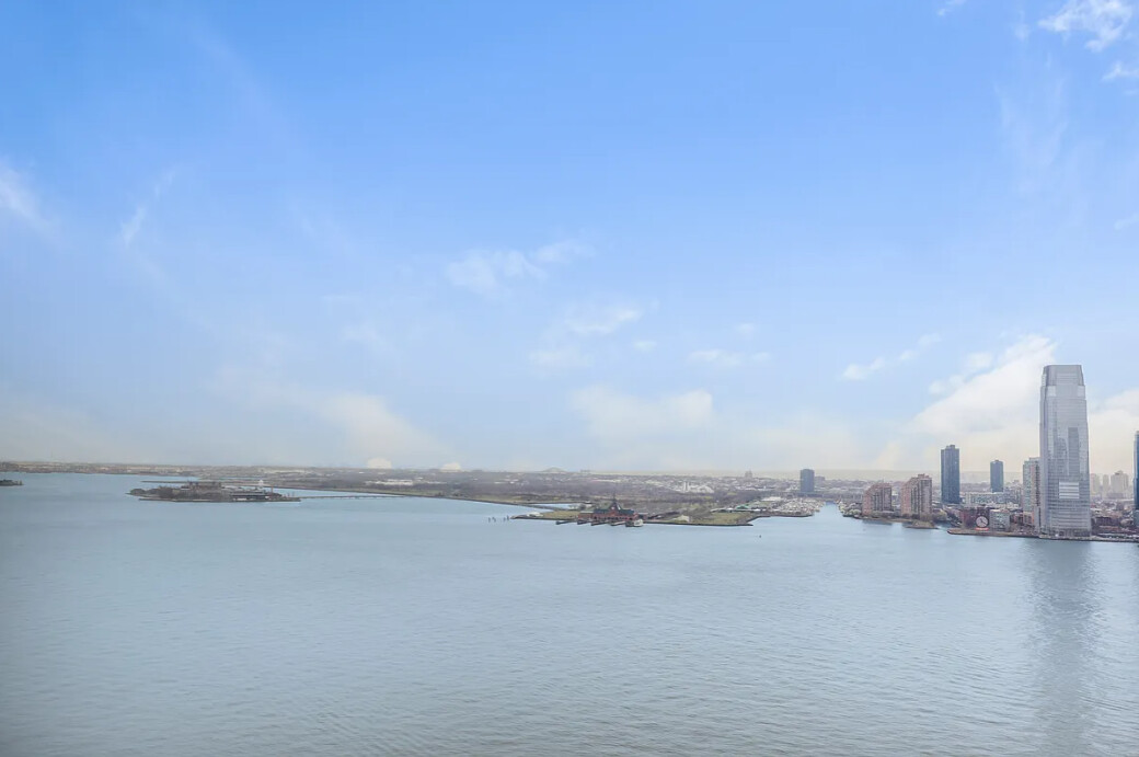 200 Rector Place 31C Battery Park City New York NY 10280