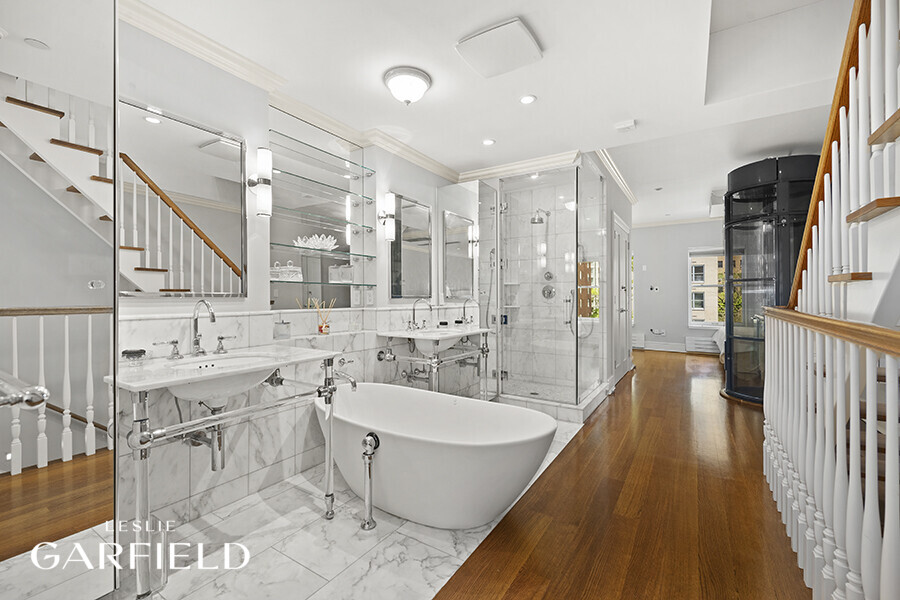 320 East 55th Street TH Sutton Place New York NY 10022