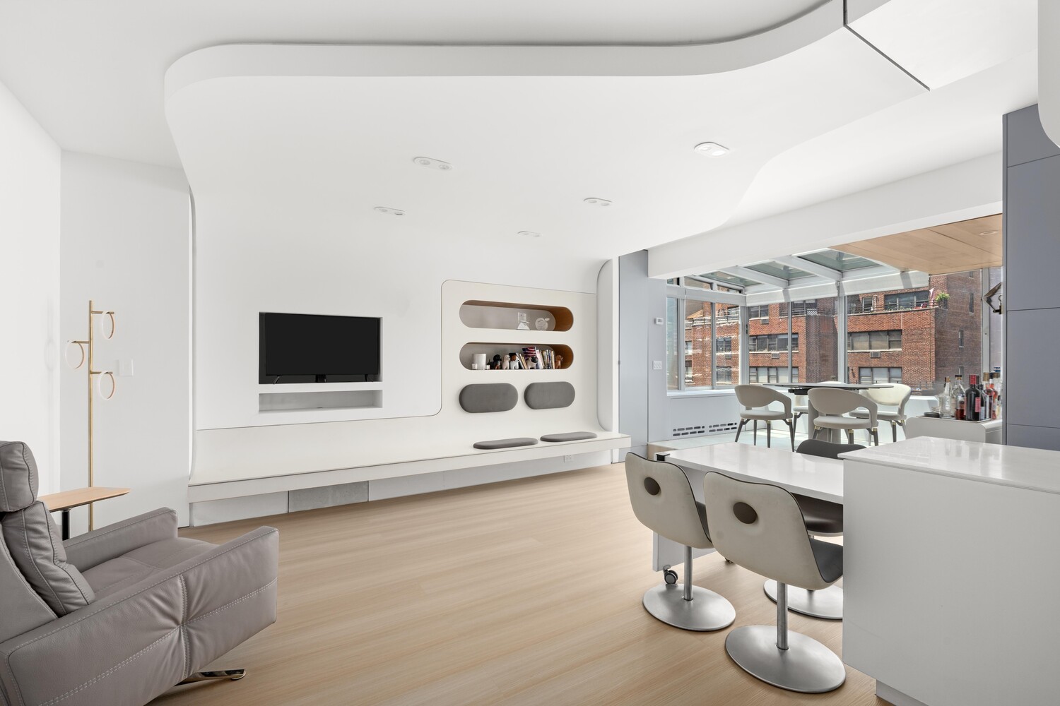 200 East 58th Street 16F Midtown East New York NY 10022