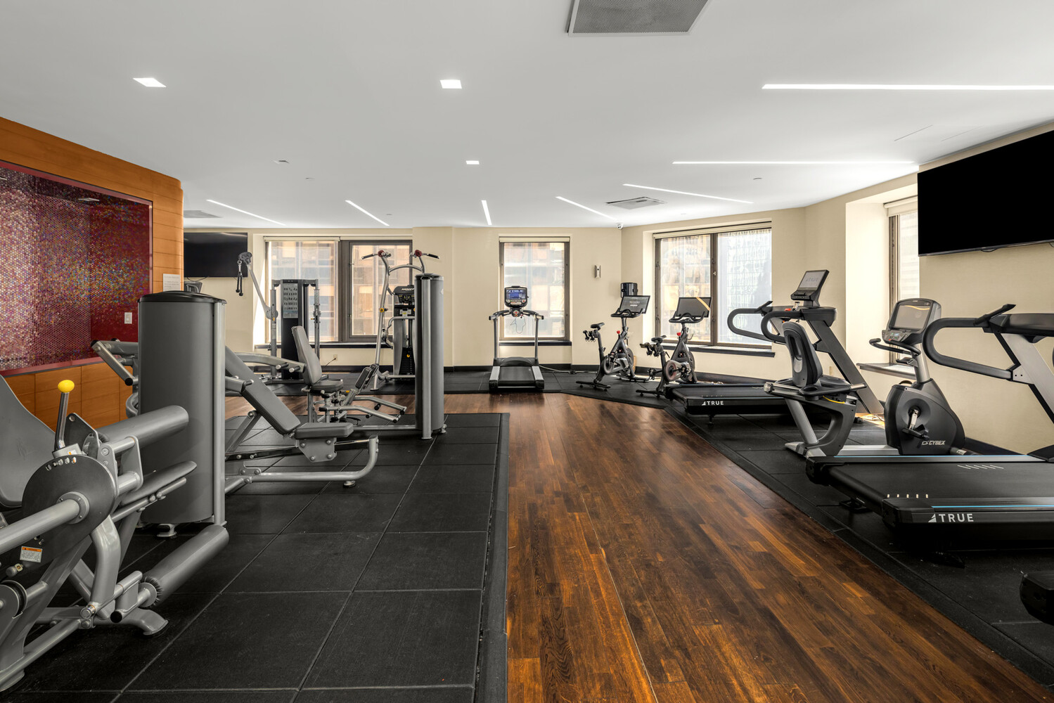 75 Wall Street 24H Financial District New York NY 10005