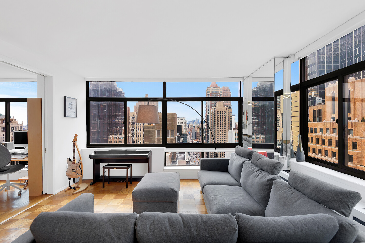 303 East 43rd Street 25B Turtle Bay New York NY 10017