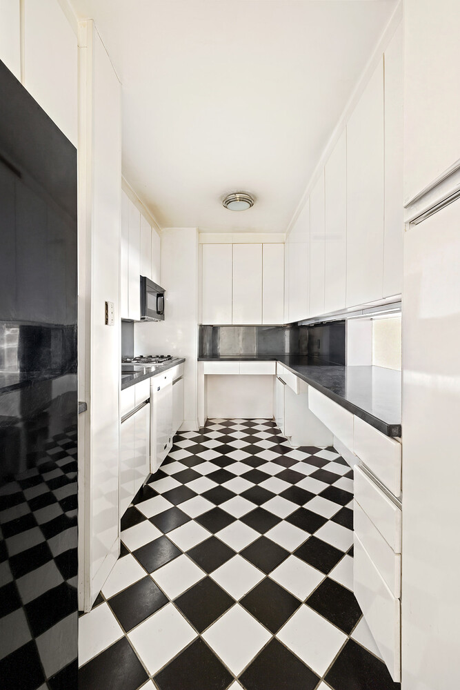 303 East 57th Street 9E Sutton Place New York NY 10022
