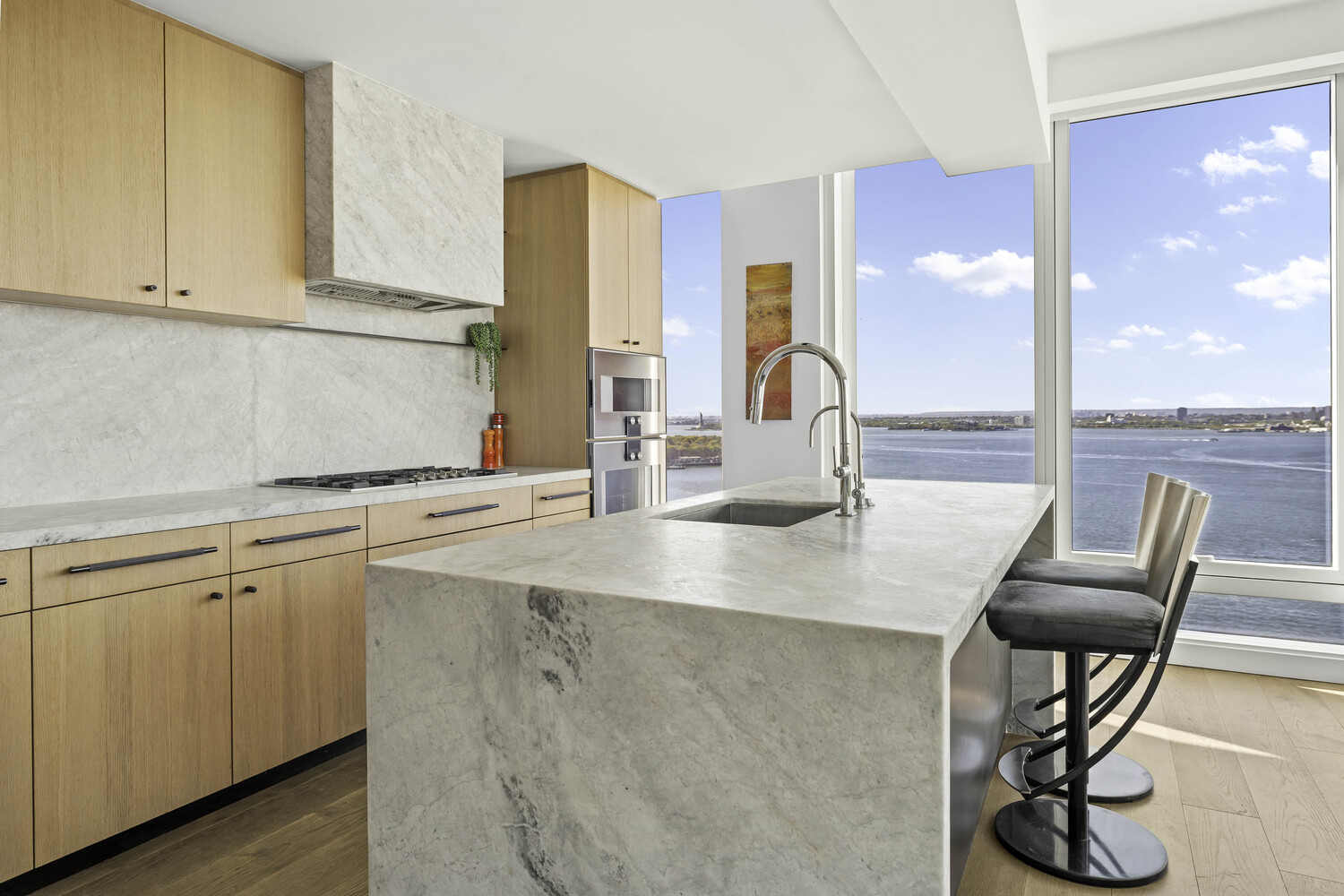 50 Bridge Park Drive 21B Brooklyn Heights Brooklyn NY 11201