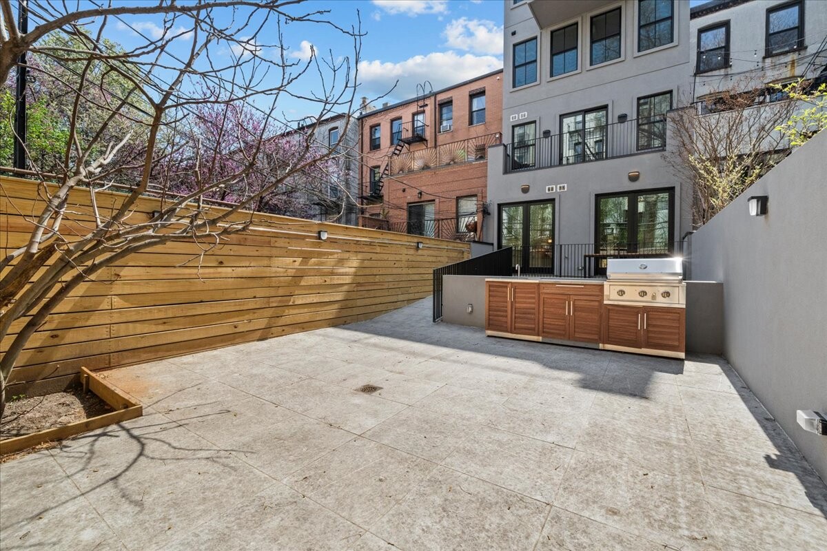 147 Luquer Street 1 Carroll Gardens Brooklyn NY 11231