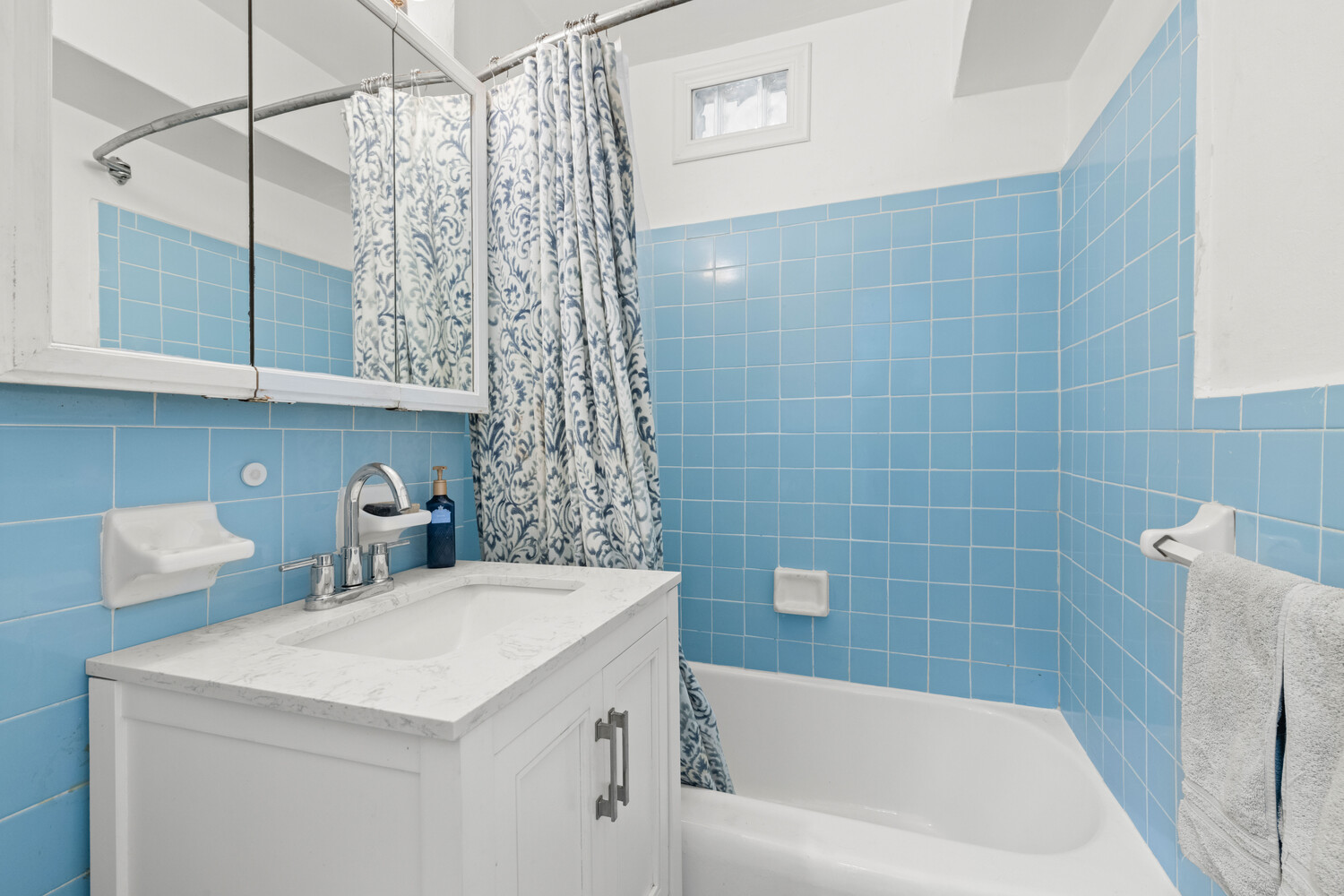 46-01 39th Avenue 509 Sunnyside Gardens Queens NY 11104