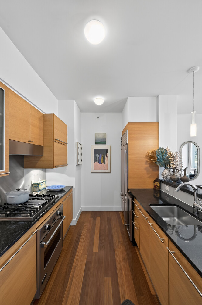 10 West End Avenue 6F Lincoln Square New York NY 10023