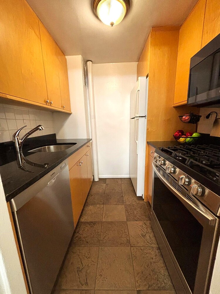 220 East 54th Street 10D Turtle Bay New York NY 10022