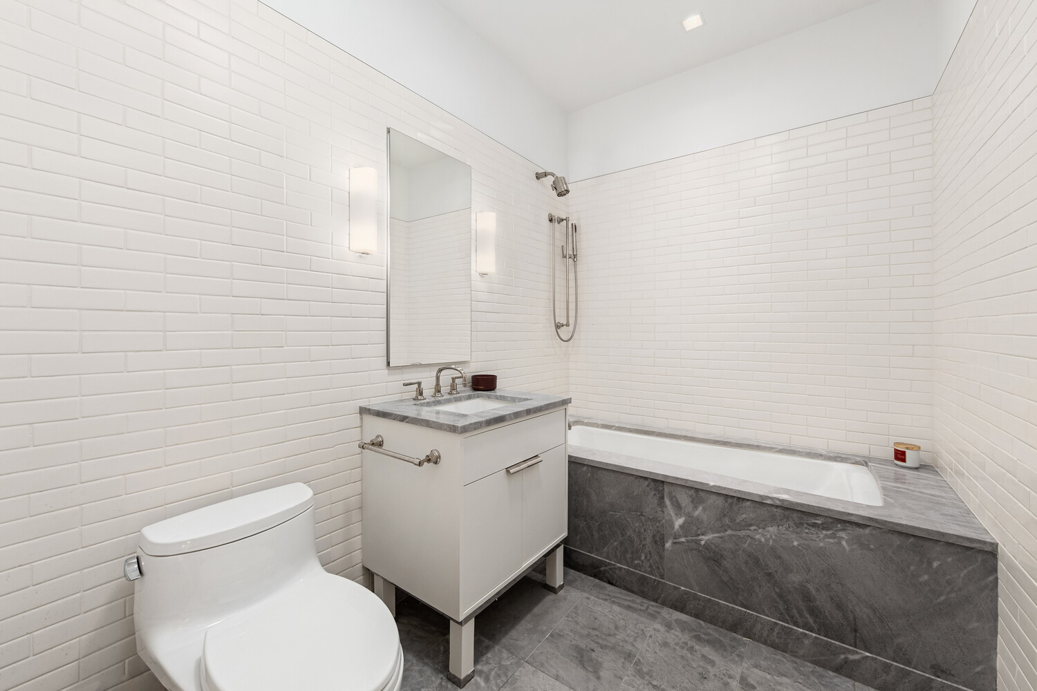 150 Charles Street M8 W. Greenwich Village New York NY 10014