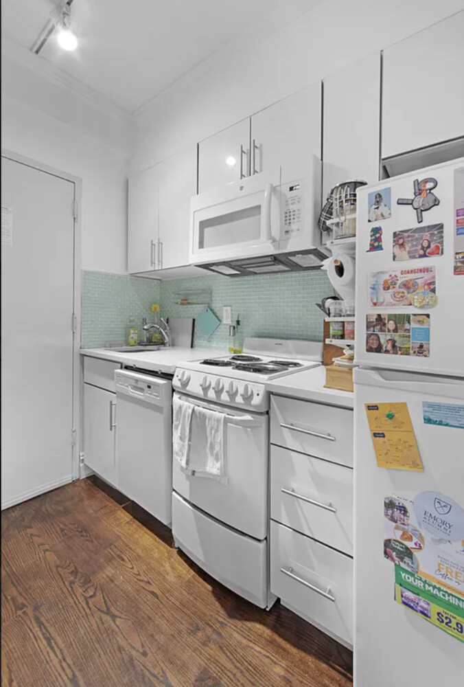 102 Greenwich Avenue W. Greenwich Village New York NY 10011