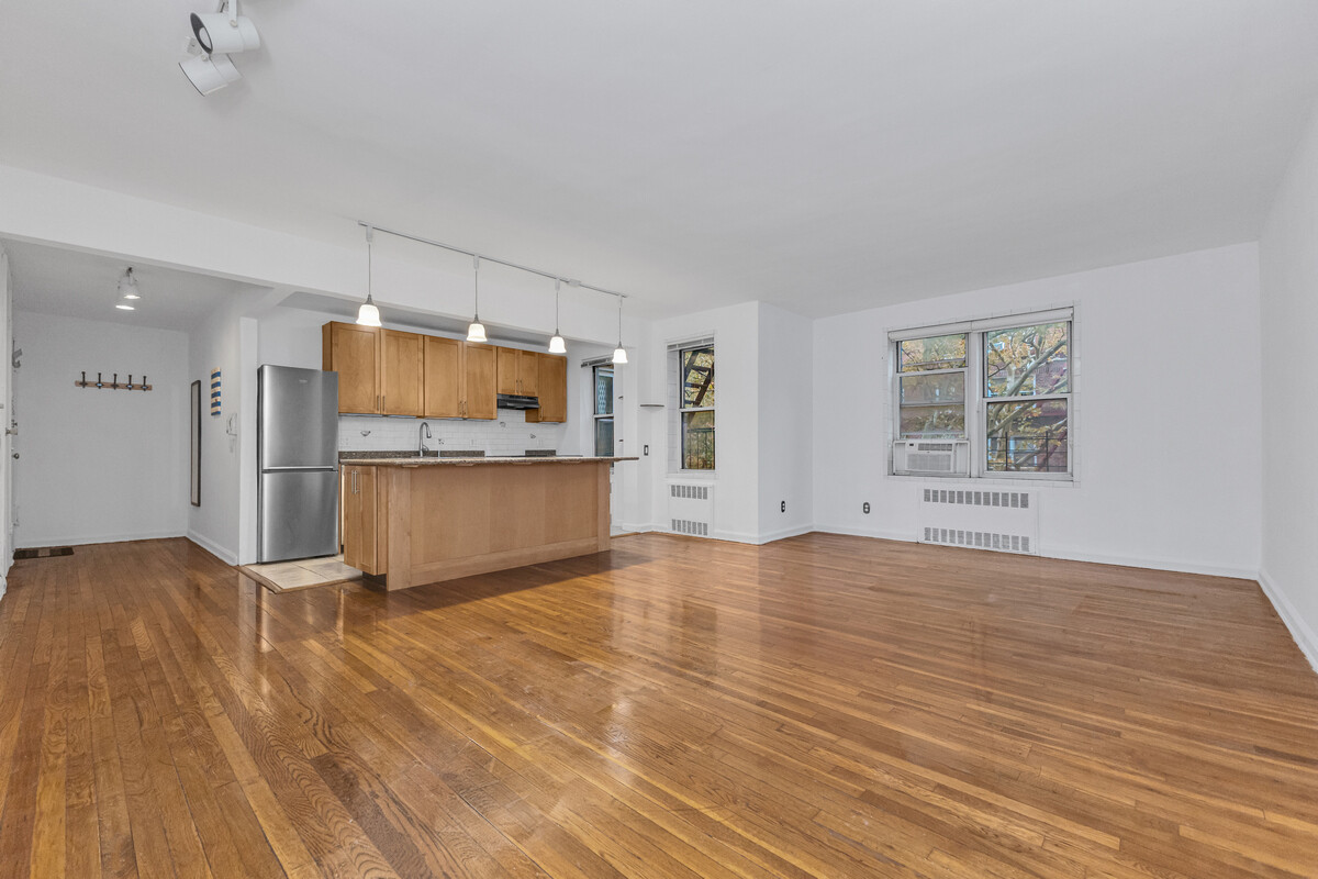 105-34 65th Avenue 4B Forest Hills Queens NY 11375