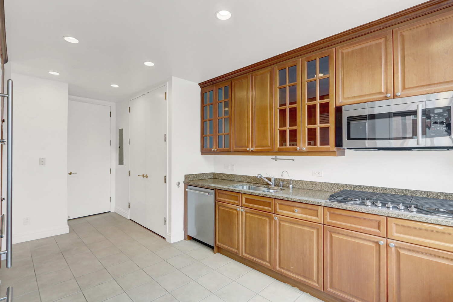 90 East End Avenue Upper East Side New York NY 10028