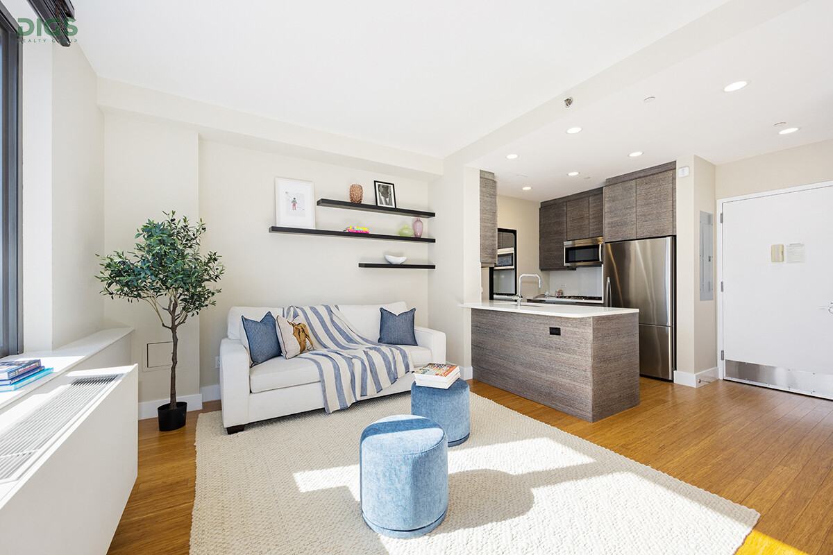 305 West 16th Street 5F Chelsea New York NY 10011