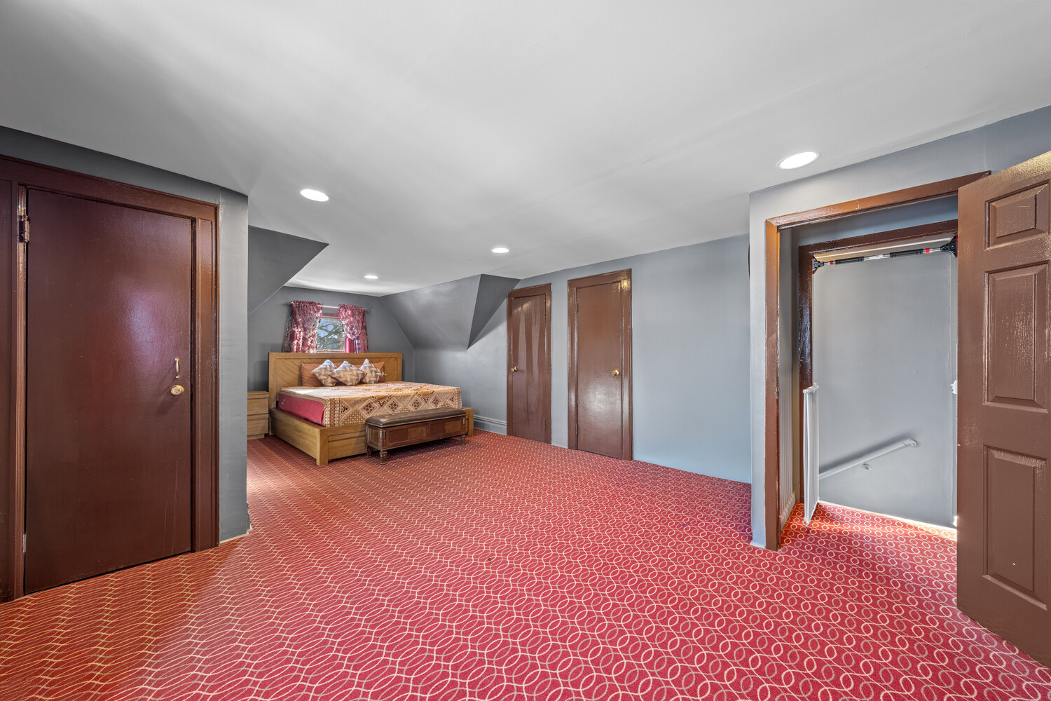 2821 Avenue N Midwood Brooklyn NY 11210