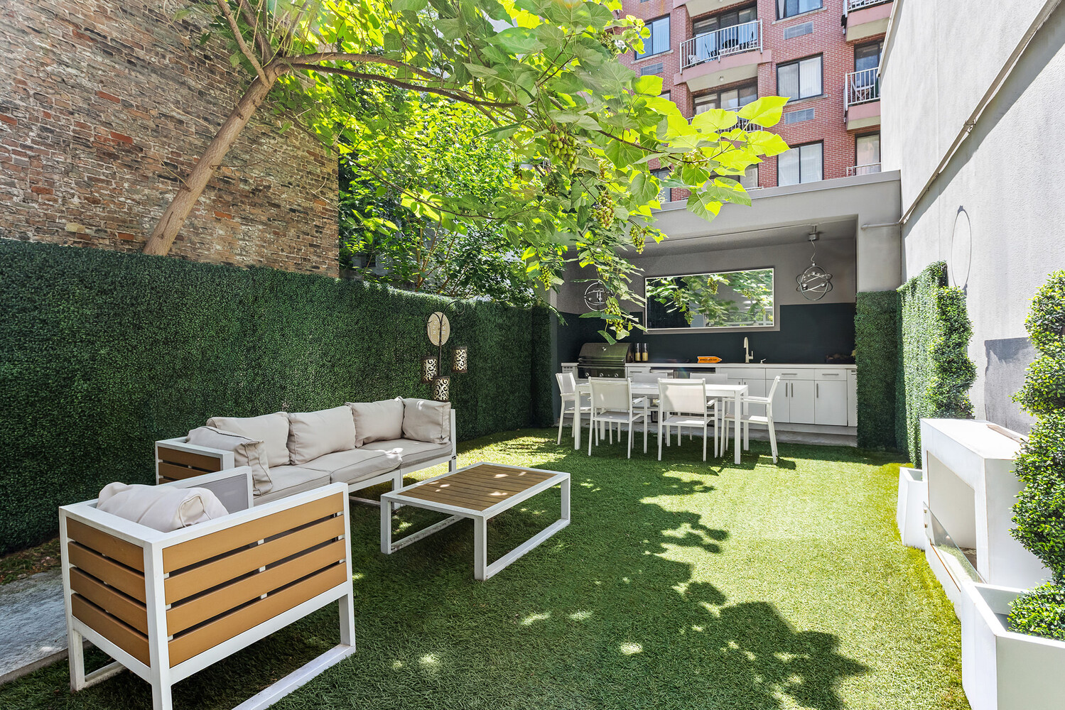 224 East 14th Street 1 E. Greenwich Village New York NY 10003